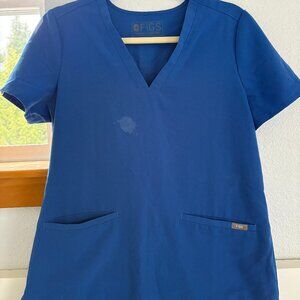 Figs Casma Three Pocket Scrub Top, Navy, Small